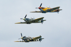 3x Spitfire