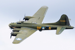 Boeing B-17G 'Flying Fortress' "Sally B"