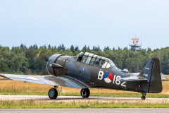 North American Harvard (B-182)