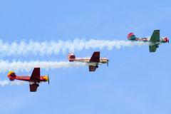 3x Yakovlev Yak-52 [Dutch Thunderyaks]