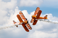 Boeing Stearman [AeroSuperBatics Wing Walkers]