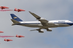 Boeing 747-436 [British Airways] with The Red Arrows